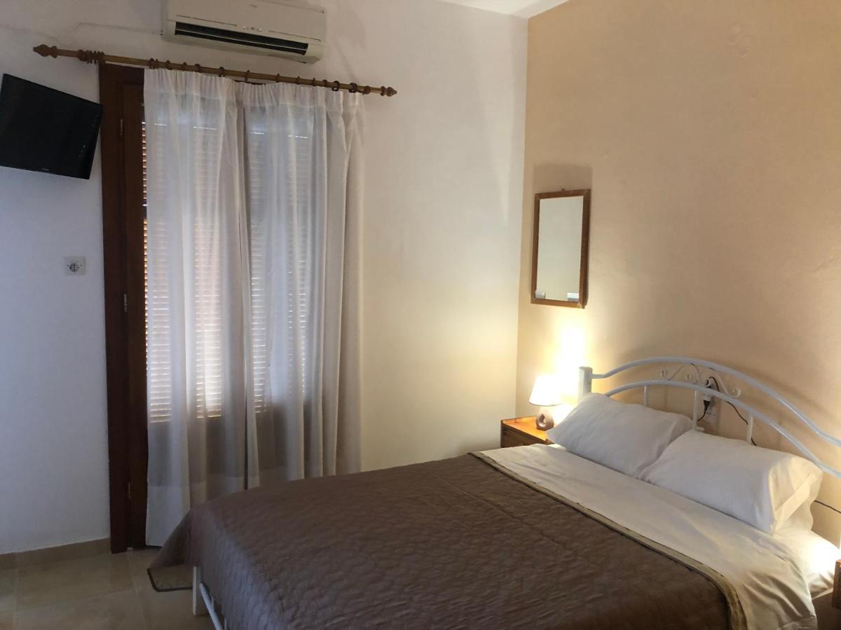 Jonny O, Apartment By The Sea Loutraki  المظهر الخارجي الصورة